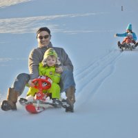 Luge à Flumet, adulte, enfant