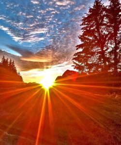 Coucher de soleil depuis le gâteau sur le Mt Charvin